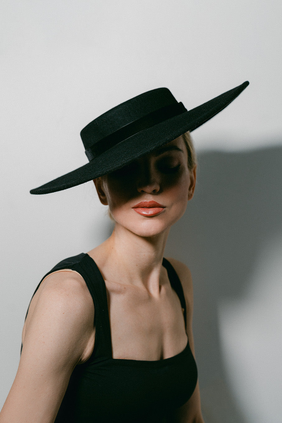 Luxury wool felt hat with flat crown