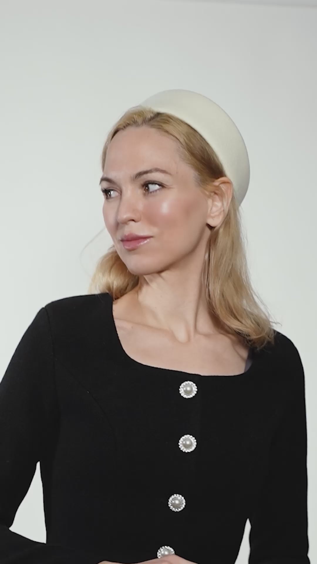 Modern Pillbox - White
