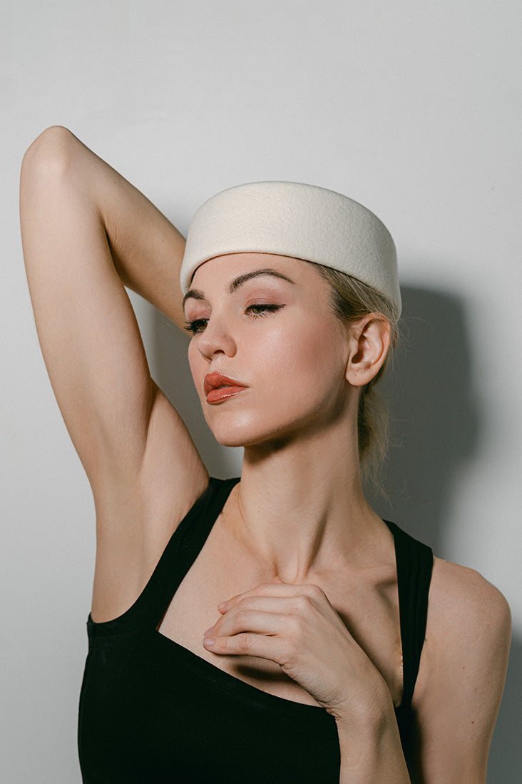 white pillbox hat for wedding