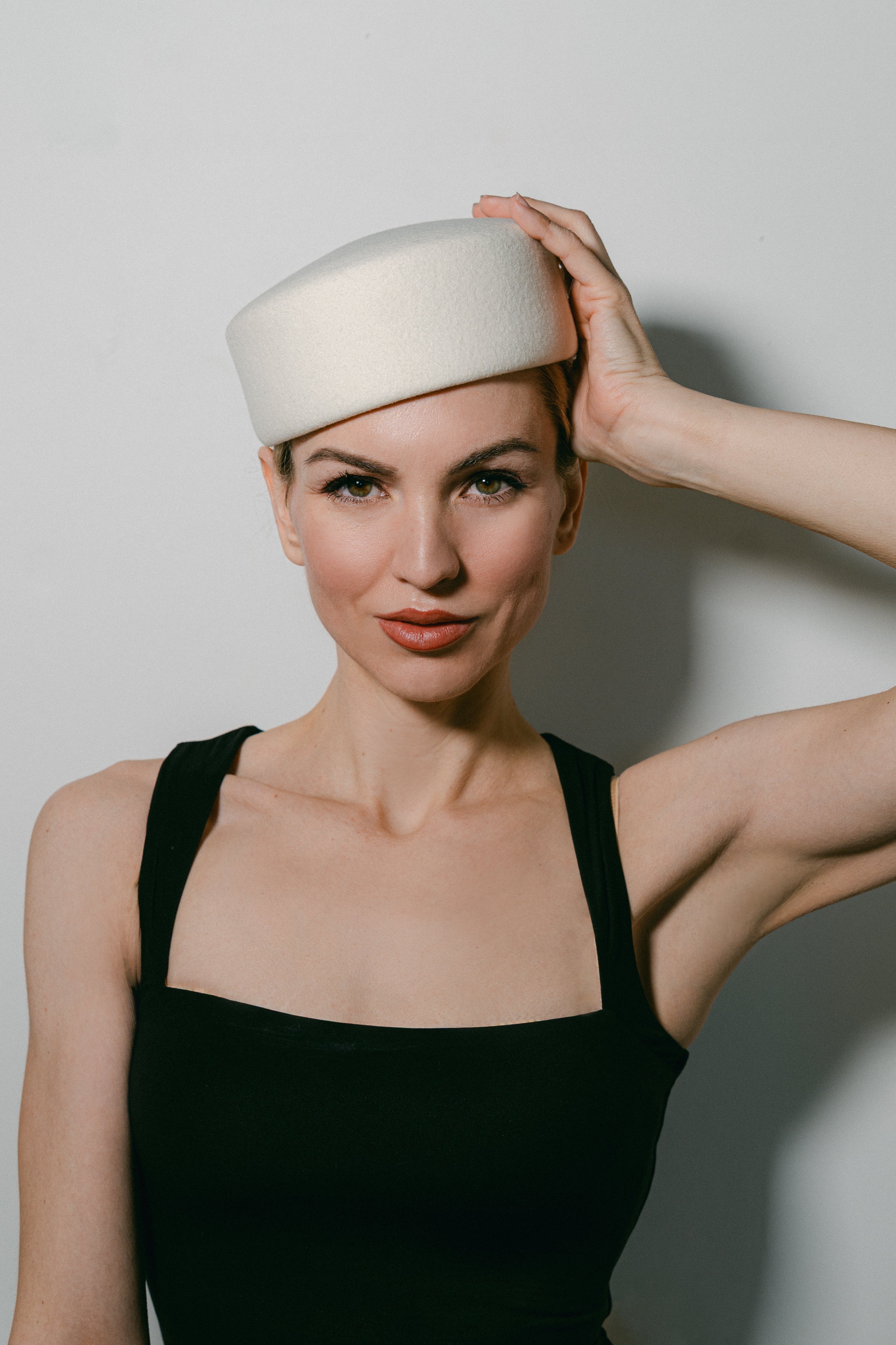 white winter wedding hat